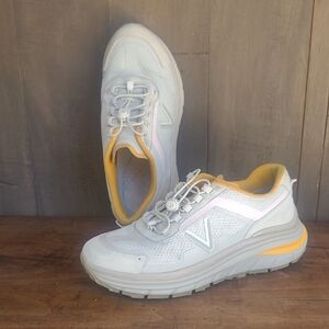 EUC Vionic Sneakers Women's sz 8.5 Walk Max Sierra Orthotic Active Shoes